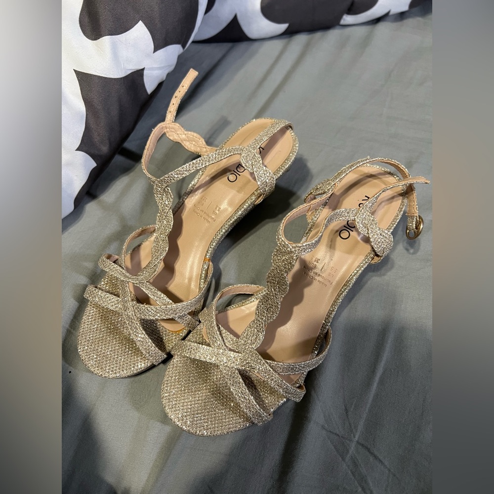 K studio heels
